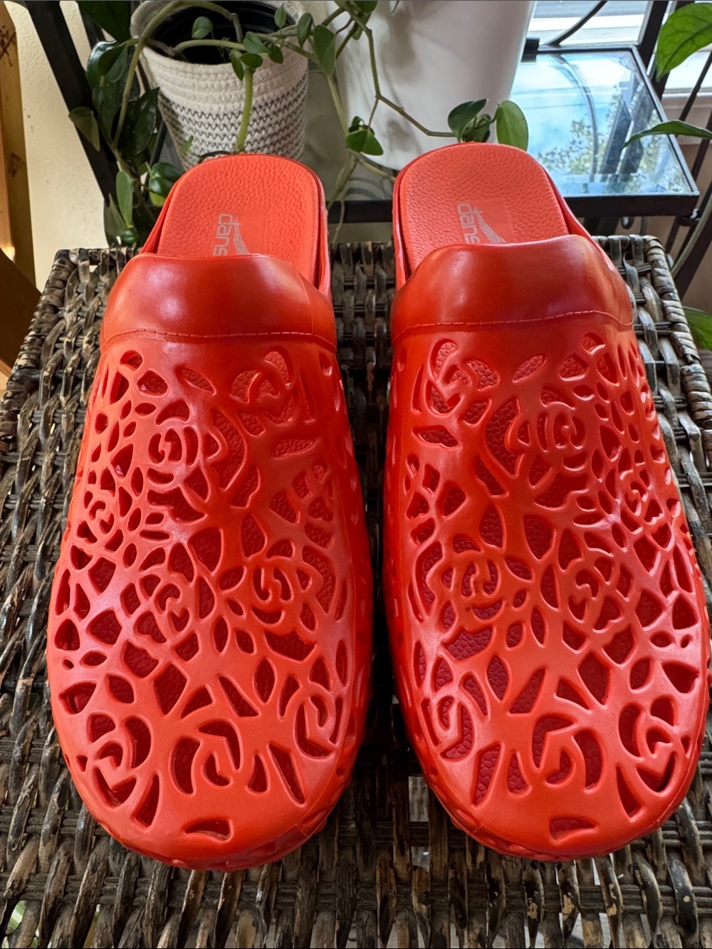 Dansko Orange Pippa molded Mule clogs women’s size 8.5 -9